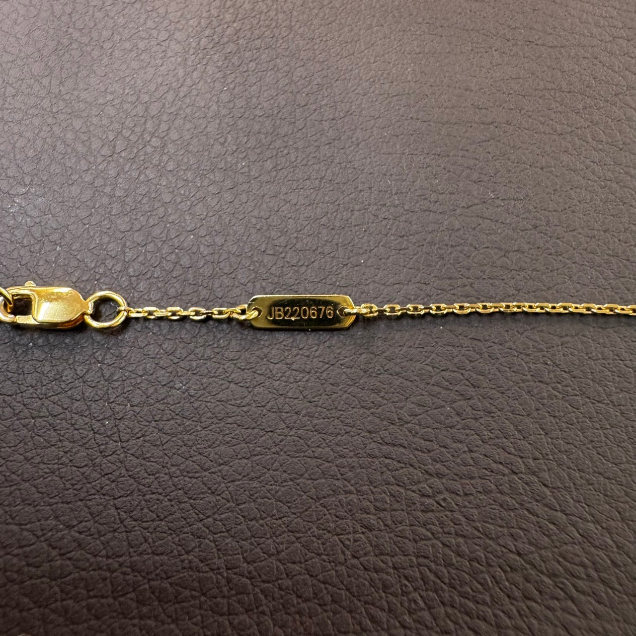 Van Cleef & Arpels パピヨン ホワイト Au750