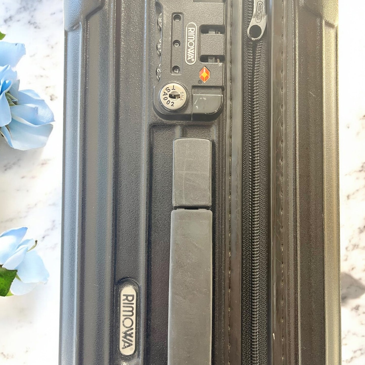 良品✨リモワ キャリーケース ブラック