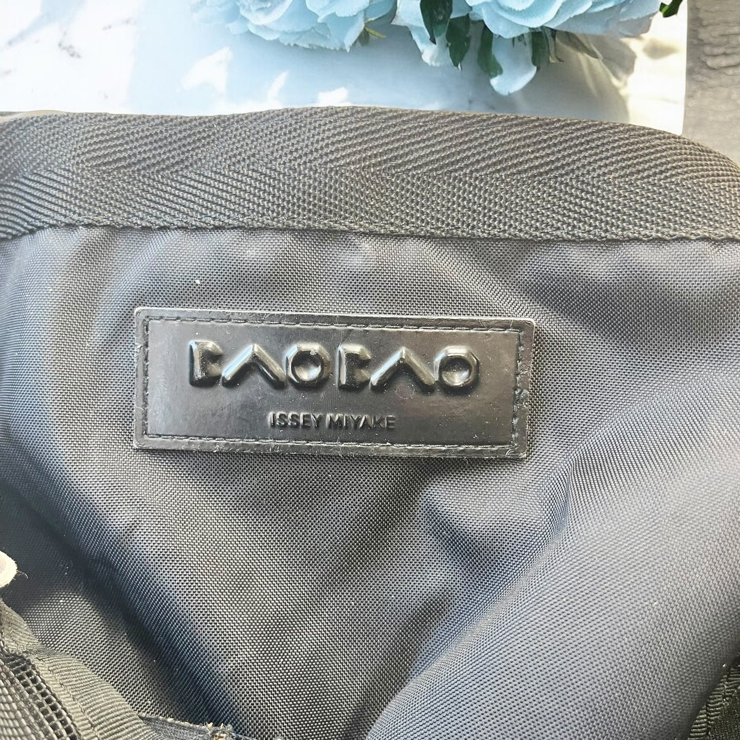 良品✨イッセイミヤケ バオバオ トートバック ゴールド