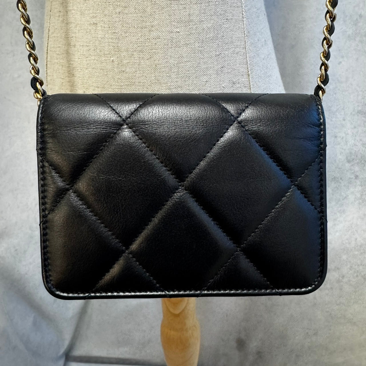 CHANEL マトラッセ ショルダーバッグ AS3720